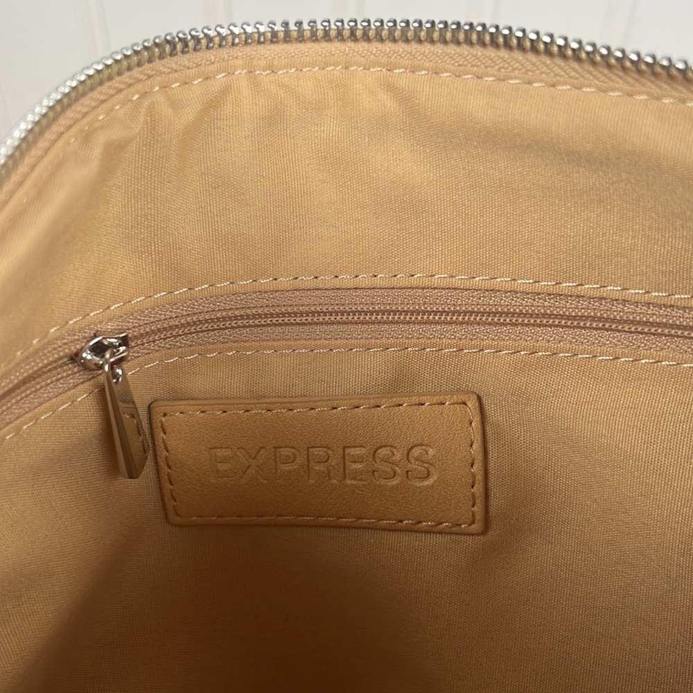 Express envelope clutch - Picture 11 of 12